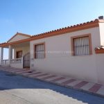 https://almeriapropertyfinder.com/propimgs/3/2420/xml_52106.jpg