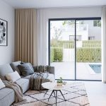 https://spanishnewbuildhomes.com/wp-content/uploads/2021/05/1411_tn_altaona_golf_cetiro_exterior_cam_09_diurna_lowres.jpg