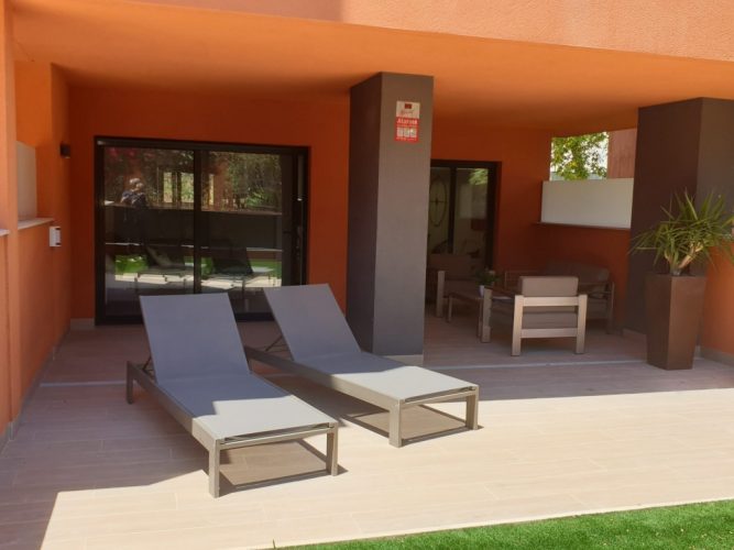 https://bluelagooncasas.com/images/osproperty/properties/2480/2480_high_quality_key_ready_and_off_plan_2_bedrooms_2_bath_villamartin_apartments_15.jpg