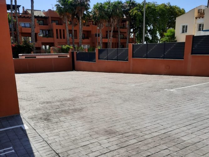 https://bluelagooncasas.com/images/osproperty/properties/2480/2480_high_quality_key_ready_and_off_plan_2_bedrooms_2_bath_villamartin_apartments_09.jpg