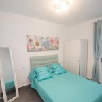 https://bluelagooncasas.com/images/osproperty/properties/2879/2879_7_elephant-3.jpg