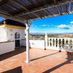 http://www.jmtspanishproperties.com/property_images2/704638_large.jpg
