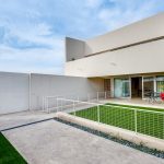https://assetsrv.advanceagent.co.uk/895/af46/bd32f7ff/Balcones_exterior_2000-1_xlarge.jpg