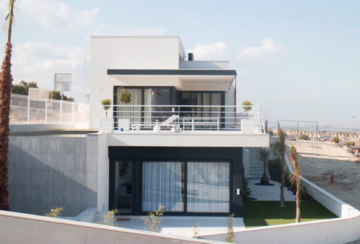 https://assetsrv.advanceagent.co.uk/895/af46/3ab196f0/Type_Luxury_Showhouse_1_xlarge.jpg