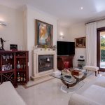 https://jt-estates.com/media/images/properties/o_1he2mtl2bgk61823m55t2j1oi435.jpg