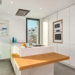 https://assetsrv.advanceagent.co.uk/895/af46/0a7ee795/skyline_II_DRESSINGROOM_vestidor_xlarge.jpg