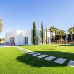 https://www.vzmmakelaar.com/images/viviendas/303/g_super-luxury-villa-almendro-las-colinas-53-.jpg