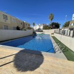 https://www.vzmmakelaar.com/images/viviendas/299/g_townhouse-don-benito-2-.jpeg
