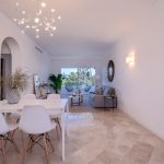 https://jt-estates.com/media/images/properties/o_1hjnn11ka1fp916o38nd1cb71ebf29.jpg