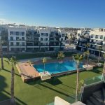 https://www.vzmmakelaar.com/images/viviendas/346/g_photos-penthouse-el-raso-9-.jpeg