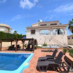 https://villasamarillas.com/media/images/properties/o_1h25ffaqajf5122p10eapu1mbl4v.JPG