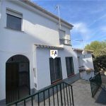 http://www.inlandandalucia.com/images/photos/properties/TH5422/TH5422_1.jpg