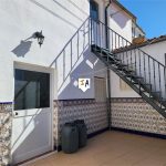 http://www.inlandandalucia.com/images/photos/properties/TH5999/TH5999_2.jpg