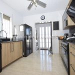 https://files.almeriahomes.com/propimgs/14/13582/xlwm_203320.jpg