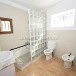 https://files.almeriahomes.com/propimgs/14/13626/xlwm_204673.jpg