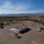 https://files.almeriahomes.com/propimgs/14/13872/xlwm_210932.jpg