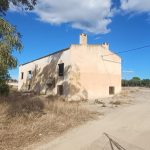 https://production-kyero-property-images.s3.amazonaws.com/18143/18143027/344731081_original.jpg?checksum=8041e92861c1de8f47bda679033ac1aa0f983d3e