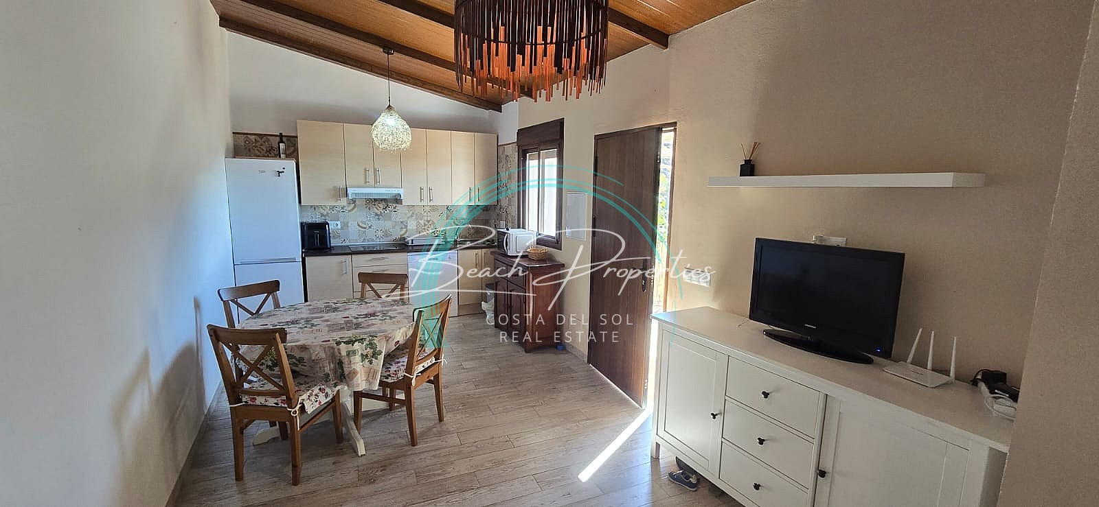 https://cdn.nerjabeachproperties.com/images/?tk=eqhMyXShXcGUjjjzZ-22ae2d-69bdab3a-7a2b-404b-babe-ce895c7fa369.jpg