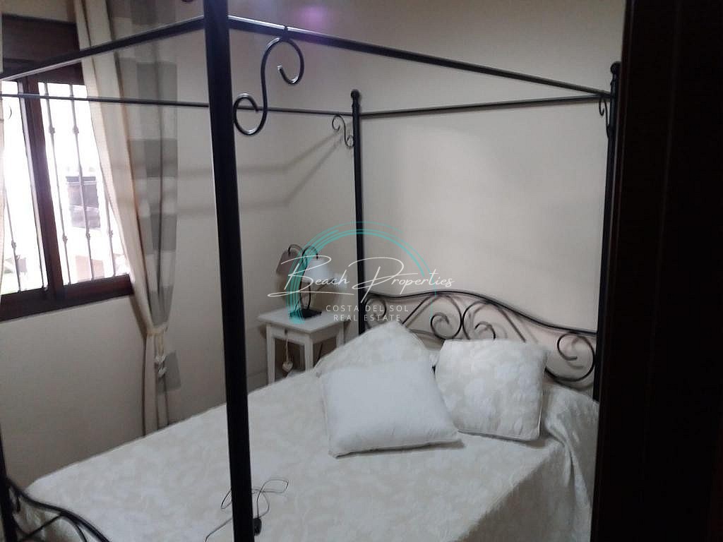 https://cdn.nerjabeachproperties.com/images/?tk=eqhMyXShXcGUwjtZj-714d02-7c8ca3b1-5c5e-4625-bf73-c19e53b2aada.jpg