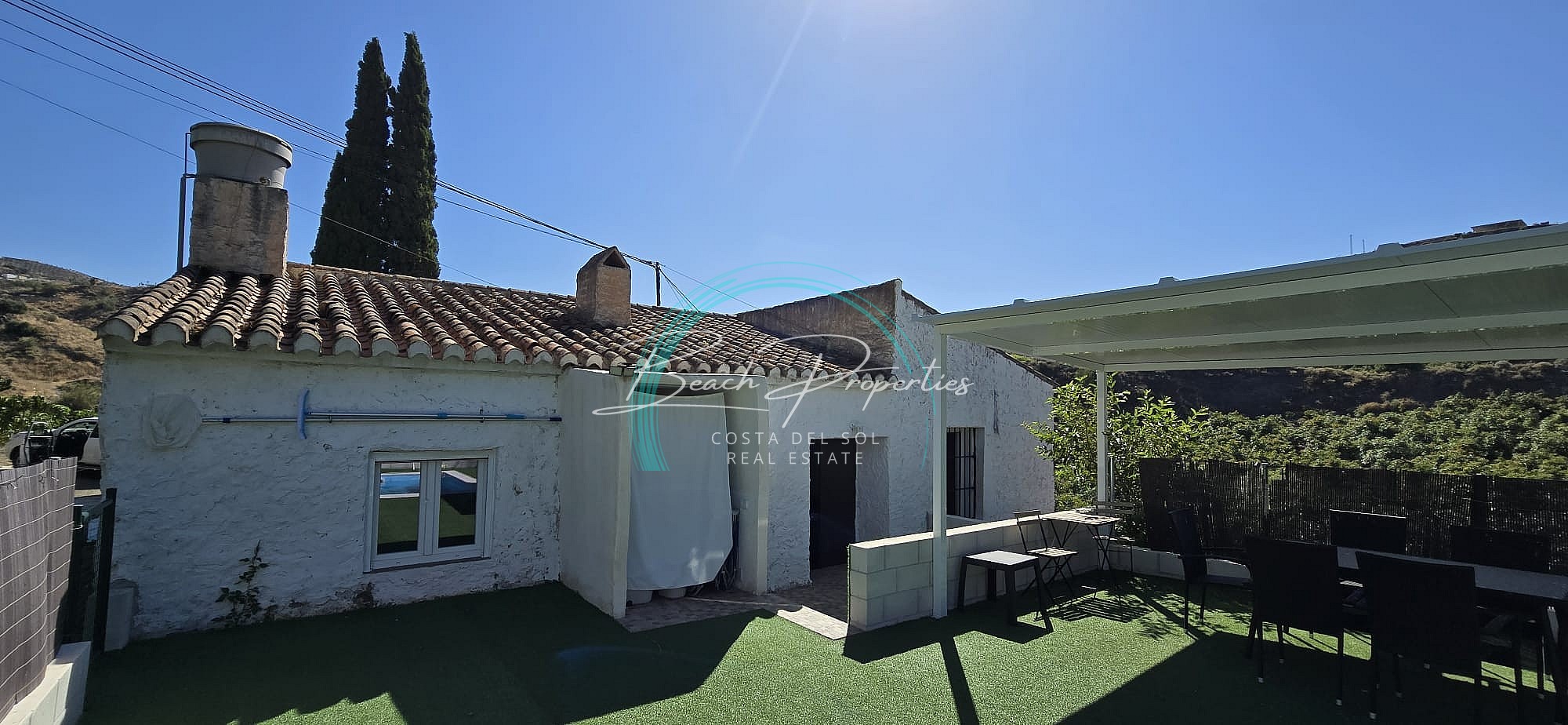 https://cdn.nerjabeachproperties.com/images/?tk=eqhMyXShXcGUjwAdj-dad577-1a412d18-bcde-4850-8a7b-1eead9789ee4.jpg