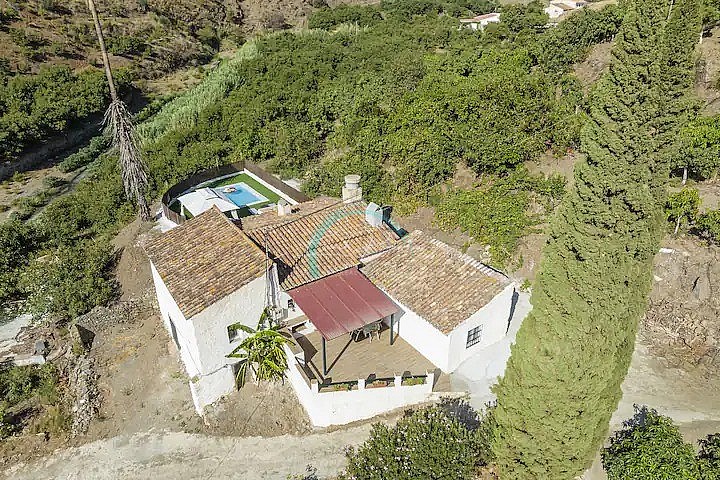 https://cdn.nerjabeachproperties.com/images/?tk=eqhMyXShXcGUjwAdj-c31ea1-09933c19-15eb-43fc-844e-dbf4db0ccdc5.jpg