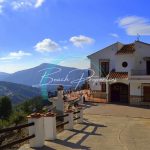https://cdn.nerjabeachproperties.com/images/?tk=o5YiFrAd4tnG6B-8154f1-6.jpg