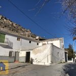 https://production-kyero-property-images.s3.amazonaws.com/5983/5983583/5y7efvf9oze_1964-LA-cueva-Antonio-00-VP-min.jpg