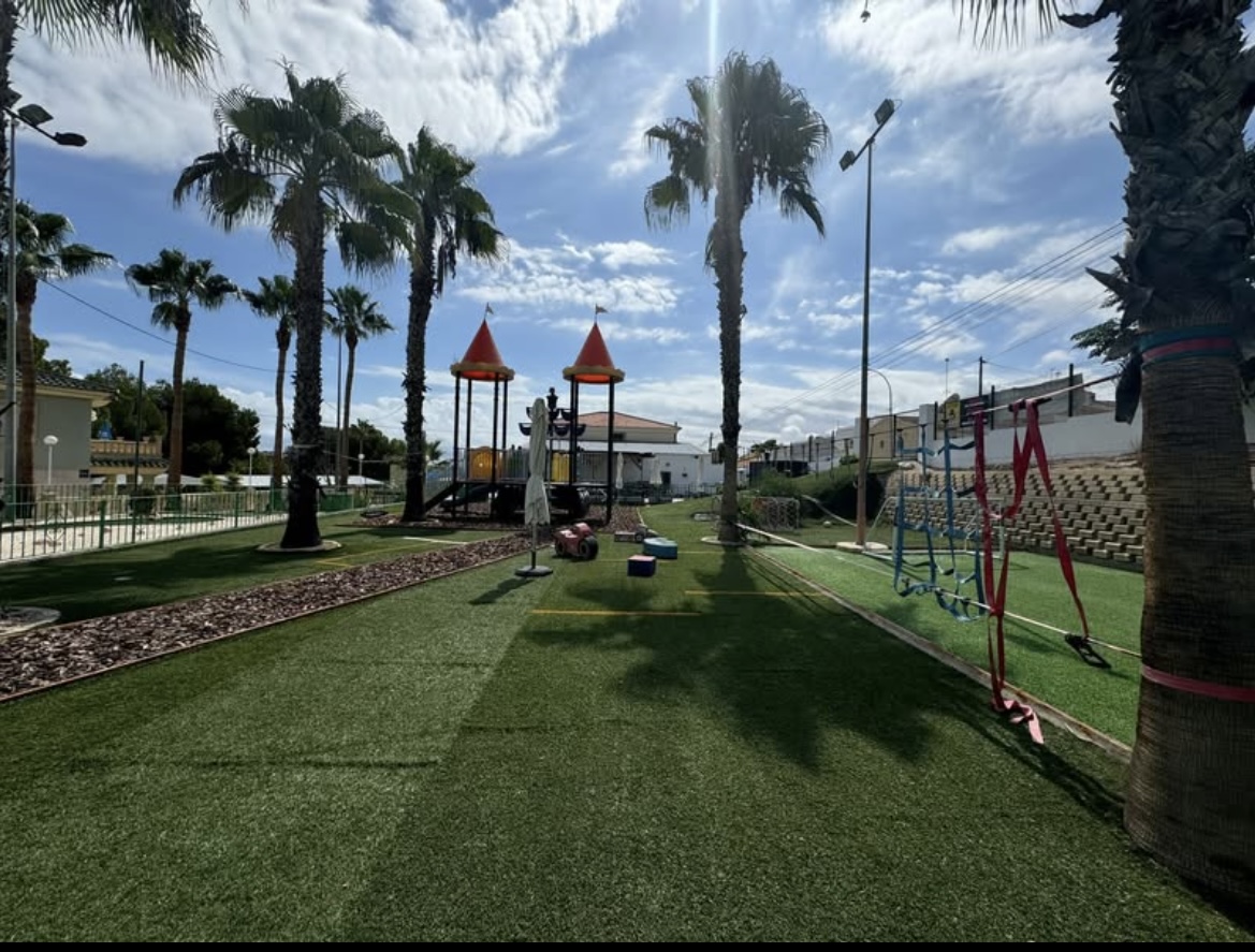 https://s3.amazonaws.com/clients.opgroup.listingphotos/6341_hillside_lease_for_sale_230125175059_original_0f53d437_1460_47e5_b659_0eeb13101e42.jpg
