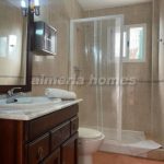 https://files.almeriahomes.com/propimgs/14/13517/l_202704.jpg