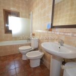 https://files.almeriahomes.com/propimgs/13/12982/xlwm_185640.jpg