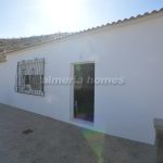 https://files.almeriahomes.com/propimgs/14/13287/xlwm_194523.jpg