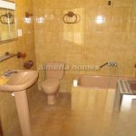 https://files.almeriahomes.com/propimgs/14/13428/xlwm_198760.jpg