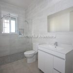 https://files.almeriahomes.com/propimgs/12/11490/xlwm_200001.jpg