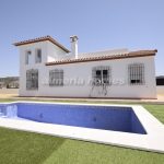 https://files.almeriahomes.com/propimgs/14/13635/xlwm_209005.jpg