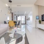 https://production-kyero-property-images.s3.amazonaws.com/18772/18772467/362300011_original.jpg?checksum=527bbf1ba4897b8eaa22bf4a0c25562379a85b81