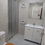 https://production-kyero-property-images.s3.amazonaws.com/18972/18972205/366421206_original.jpg?checksum=cc2d1a632a837033109bbfa5726288722ee01677