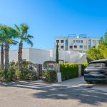 https://costagroupestates.com/media/images/properties/o_1iiuh3gi61hh8t9kgkrrhao839.jpg