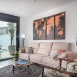 https://production-kyero-property-images.s3.amazonaws.com/19278/19278853/373817970_original.jpg?checksum=9fff05621671383952664b079de94ba6e1f9545b