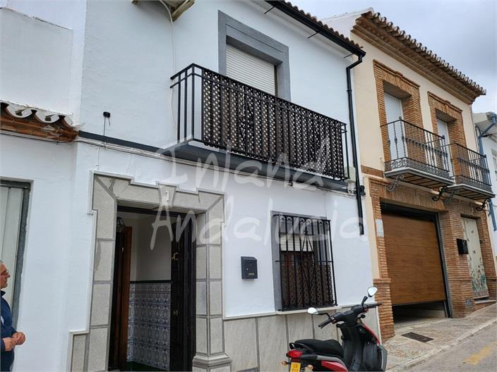 http://www.inlandandalucia.com/images/photos/properties/TH6139/TH6139_1.jpg