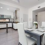 https://production-kyero-property-images.s3.amazonaws.com/19384/19384303/376686786_original.jpg?checksum=7f653984d78f1121a71569476a7507b9c394f3ce