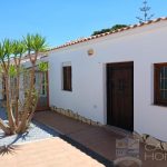 https://www.calidahomespropconsult.com/images/propertyImages/villa-lemon-tree-resale-villa-for-sale-in-arboleas/villa-lemon-tree-resale-villa-for-sale-in-arboleas-2181125934.jpg