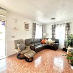https://production-kyero-property-images.s3.amazonaws.com/19528/19528272/380681474_original.jpg?checksum=aca3b1cb69d69d94e63ed68b36894cd0fe744141