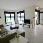 https://production-kyero-property-images.s3.amazonaws.com/19553/19553812/381390436_original.jpg?checksum=3f8864d13b3c97b680ab711a3cc4b4e8646d1833