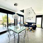 https://production-kyero-property-images.s3.amazonaws.com/19558/19558956/381517022_original.jpg?checksum=f18348f683e73e147f72bada49f023e7882a369b