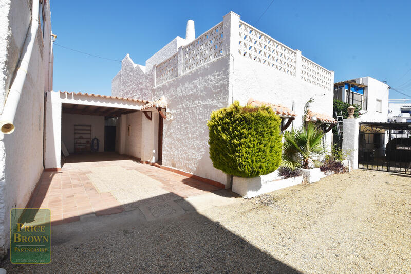 https://www.pricebrown.com/images/propertyImages/casa-asturias-villa-for-rent-in-mojacar/casa-asturias-villa-for-rent-in-mojacar-18819399.jpg