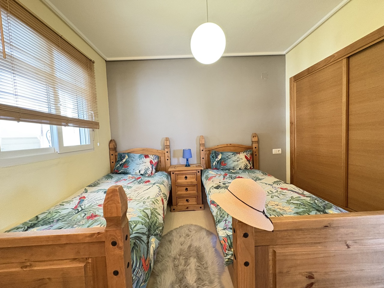 https://assetsrv.advanceagent.co.uk/843/039e/32943c1f/ground_floor_apartment_for_sale_hacienda_riquelme__21__xlarge.JPEG