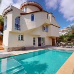 https://costagroupestates.com/media/images/properties/o_1iv5kf2th12spnhj14q6111re0i3c.jpg