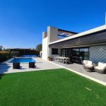 https://www.platinumpropertyspain.com/sites/001/images/30234-villa-for-sale-in-peraleja-golf-resort/30234-villa-for-sale-in-peraleja-golf-resort-22018329-large.jpg
