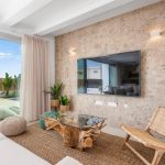 https://production-kyero-property-images.s3.amazonaws.com/19641/19641860/383695536_original.jpg?checksum=9655c4af25ac008d9bd89af771bff6f54ac9a434