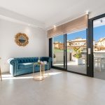 https://production-kyero-property-images.s3.amazonaws.com/19641/19641895/383696779_original.jpg?checksum=270d4d37e317c85303997529bdc8bb8a53476280